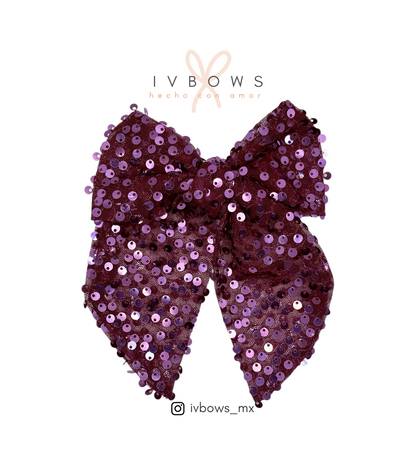Moño clásico lentejuelas uva