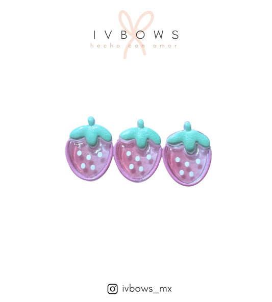 Broche strawberry pastel